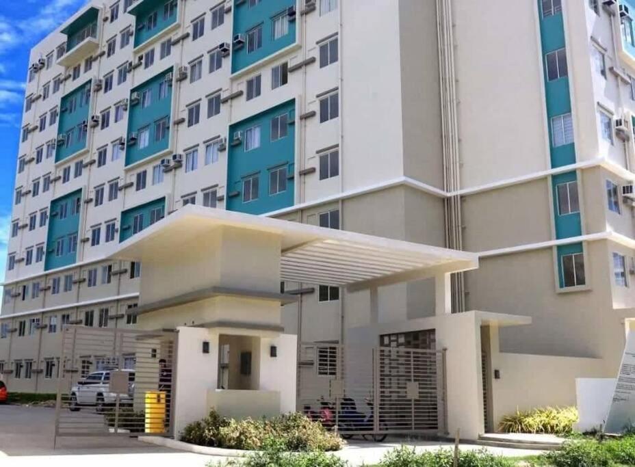 Veronica'S Homestay At Marina Spatial Condo Dumaguete City Luaran gambar