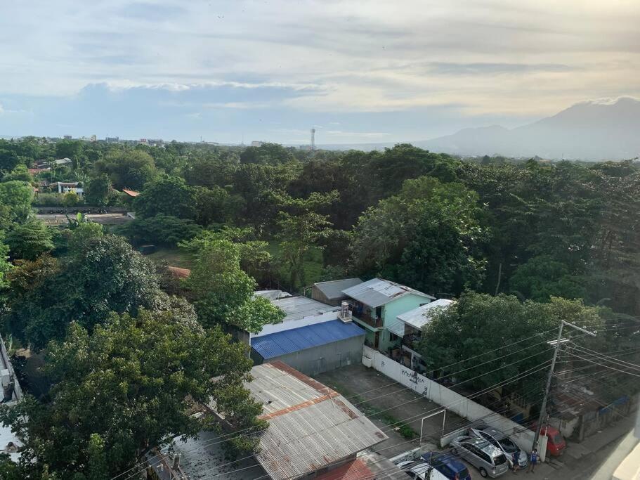 Veronica'S Homestay At Marina Spatial Condo Dumaguete City Luaran gambar